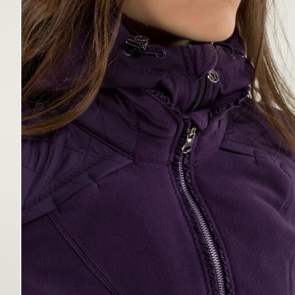 Lululemon RARE ๐ฆ DEEP ZINFANDEL Fleecy Keen Jacket EUC NO FLAWS size 8 - Picture 5 of 16